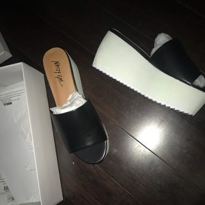Trendy platform sandals